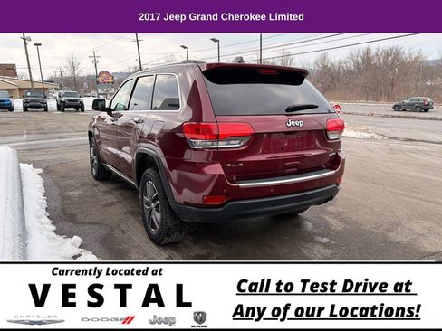 Used 2017 Jeep Grand Cherokee Limited image 9