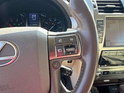 Used 2014 Lexus GX 460 w/ Premium Package AWD/4WD image 34