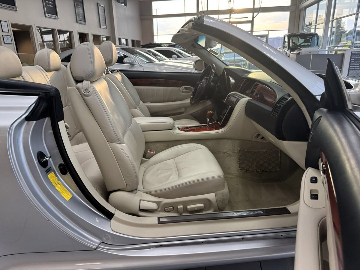 Used 2007 Lexus SC 430 Convertible w/ Preferred Accessory Pkg RWD image 20