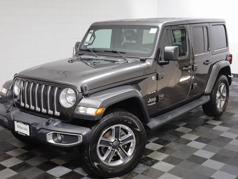Used 2018 Jeep Wrangler Unlimited Sahara w/ Dual Top Group image 2