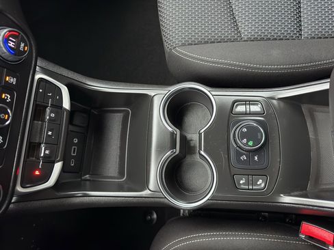 Used 2023 GMC Terrain SLE w/ Driver Convenience Package image 23