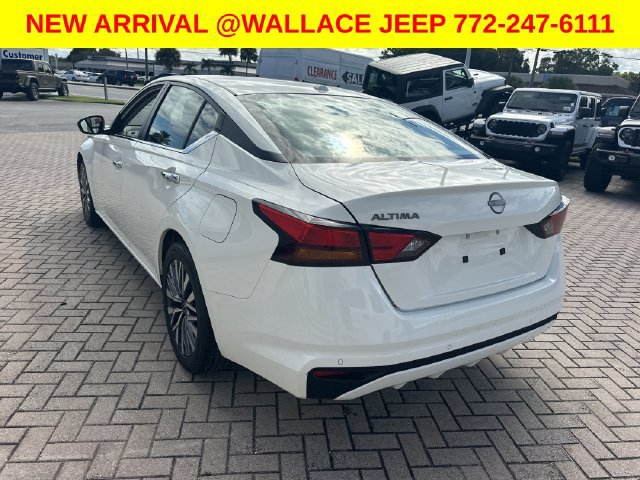 Used 2025 Nissan Altima 2.5 SV FWD image 9