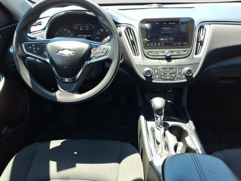 Used 2023 Chevrolet Malibu LT FWD image 13