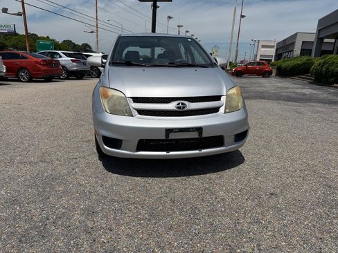 Used 2006 Scion xA FWD image 6