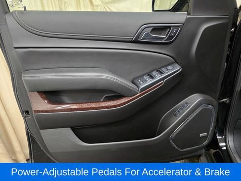 Used 2019 GMC Yukon SLT w/ Graphite Edition image 11