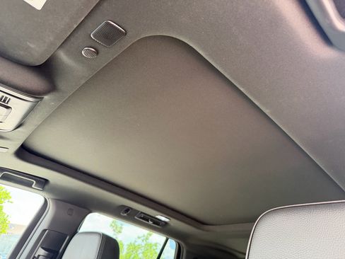 Used 2023 GMC Yukon Denali AWD/4WD image 19