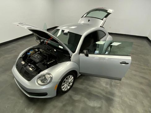 Used 2014 Volkswagen Beetle 1.8T image 36