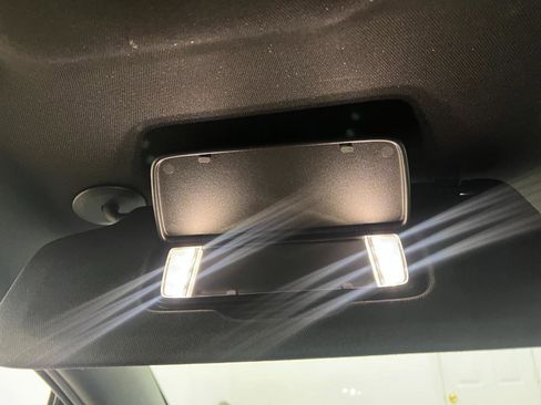 Used 2024 Buick Enclave Premium image 65