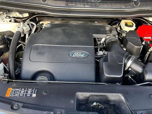 Used 2014 Ford Explorer XLT w/ Equipment Group 201A AWD/4WD image 6