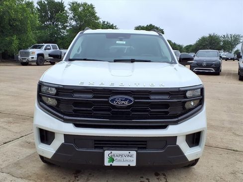 New 2026 Ford Expedition Max Active RWD image 2