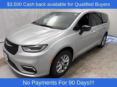 New 2026 Chrysler Pacifica Select image 6