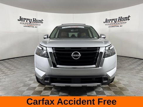 Used 2025 Nissan Pathfinder Platinum w/ Cargo Package FWD image 3
