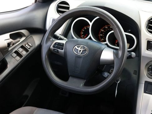 Used 2011 Toyota Matrix w/ Matrix Sport Pkg FWD image 28