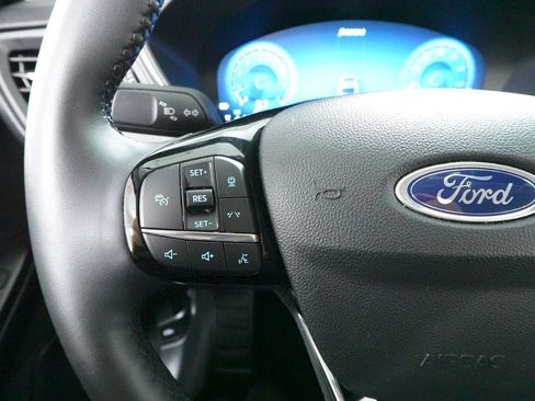 Certified 2025 Ford Escape Platinum AWD/4WD image 14