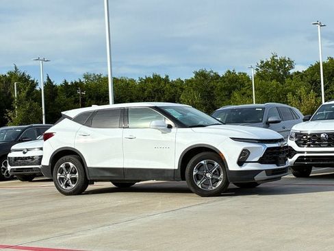 Used 2023 Chevrolet Blazer LT FWD image 5