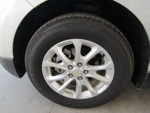 Used 2021 Chevrolet Equinox LT w/ LPO, Cargo Package AWD/4WD image 25