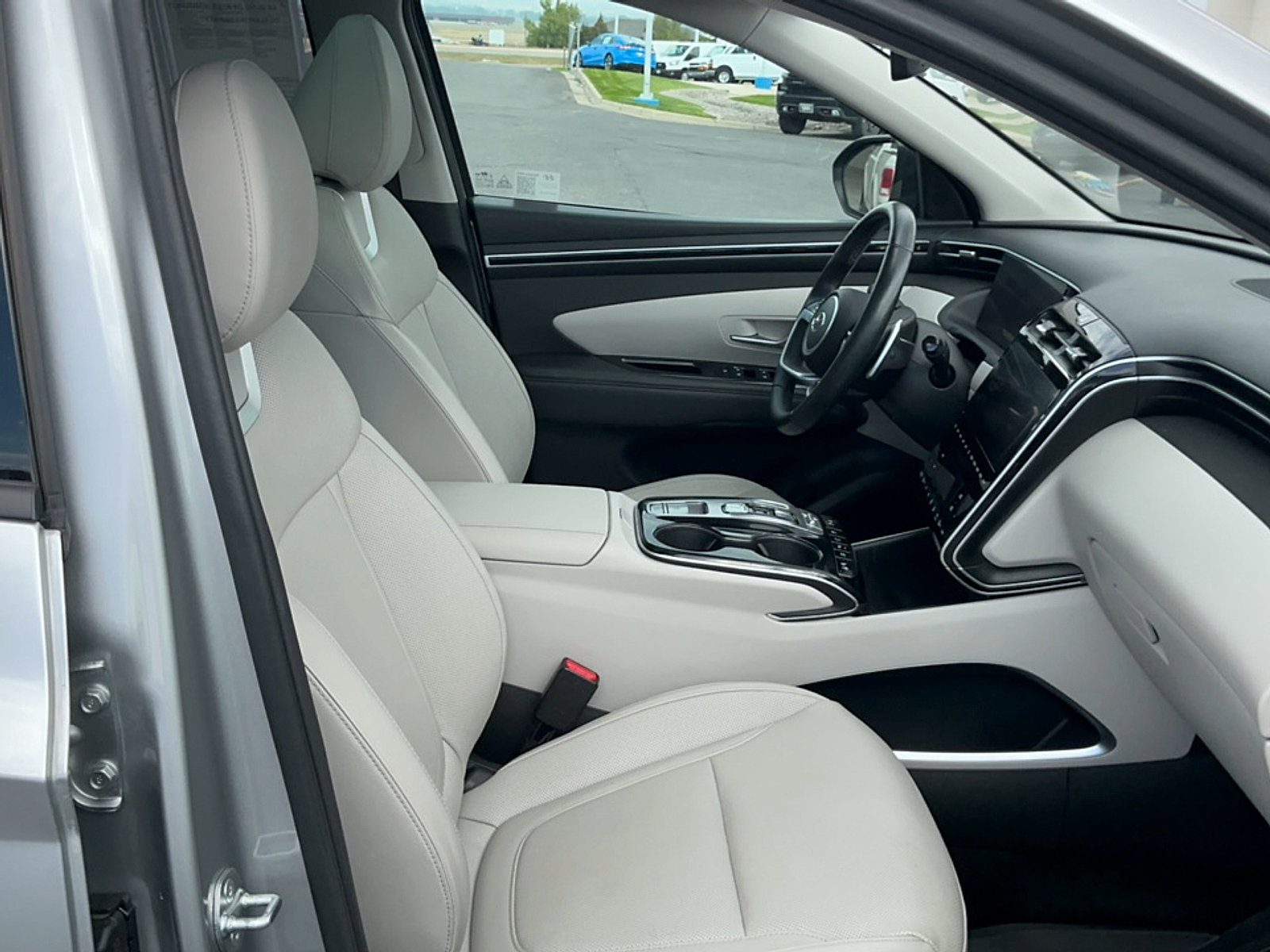 Used 2024 Hyundai Tucson Limited AWD/4WD image 16