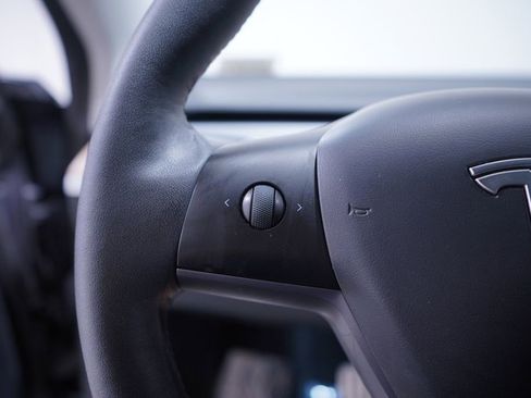 Used 2023 Tesla Model 3 Performance image 18