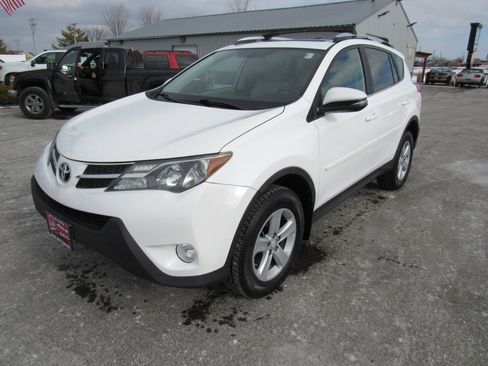 Used 2013 Toyota RAV4 XLE image 39