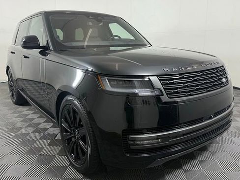 New 2025 Land Rover Range Rover SE image 10