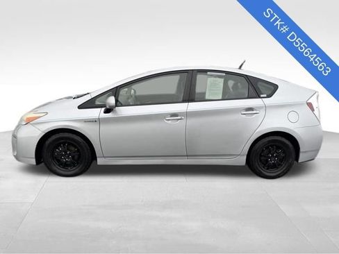 Used 2013 Toyota Prius Three image 4