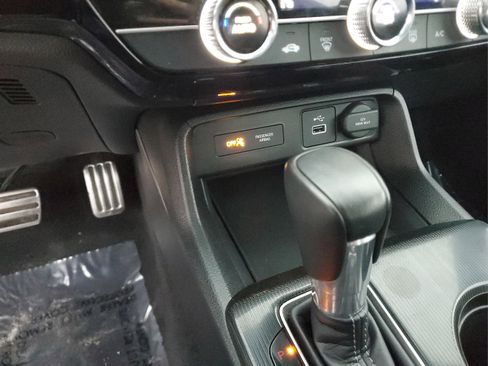 Used 2024 Honda Civic Sport image 17