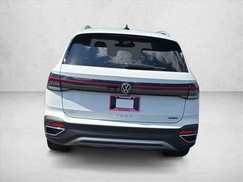 New 2026 Volkswagen Taos SEL AWD/4WD image 4