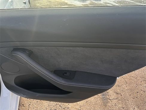 Used 2022 Tesla Model 3 Long Range image 15