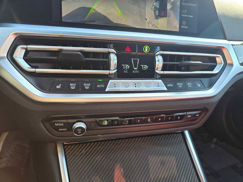 Used 2022 BMW M4 Coupe w/ M Carbon Exterior Package image 24