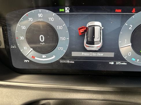 Certified 2025 Land Rover Range Rover Velar S image 27