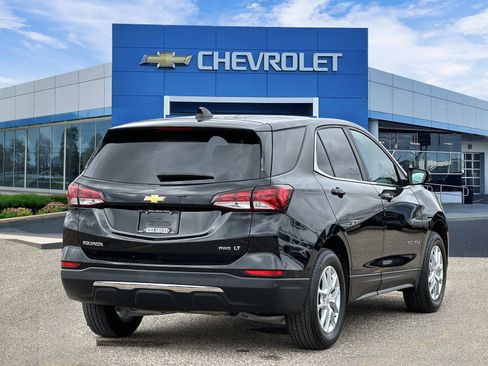 Certified 2024 Chevrolet Equinox LT w/ LPO, Floor Liner Package image 4