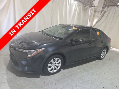 Used 2020 Toyota Corolla LE FWD image 1