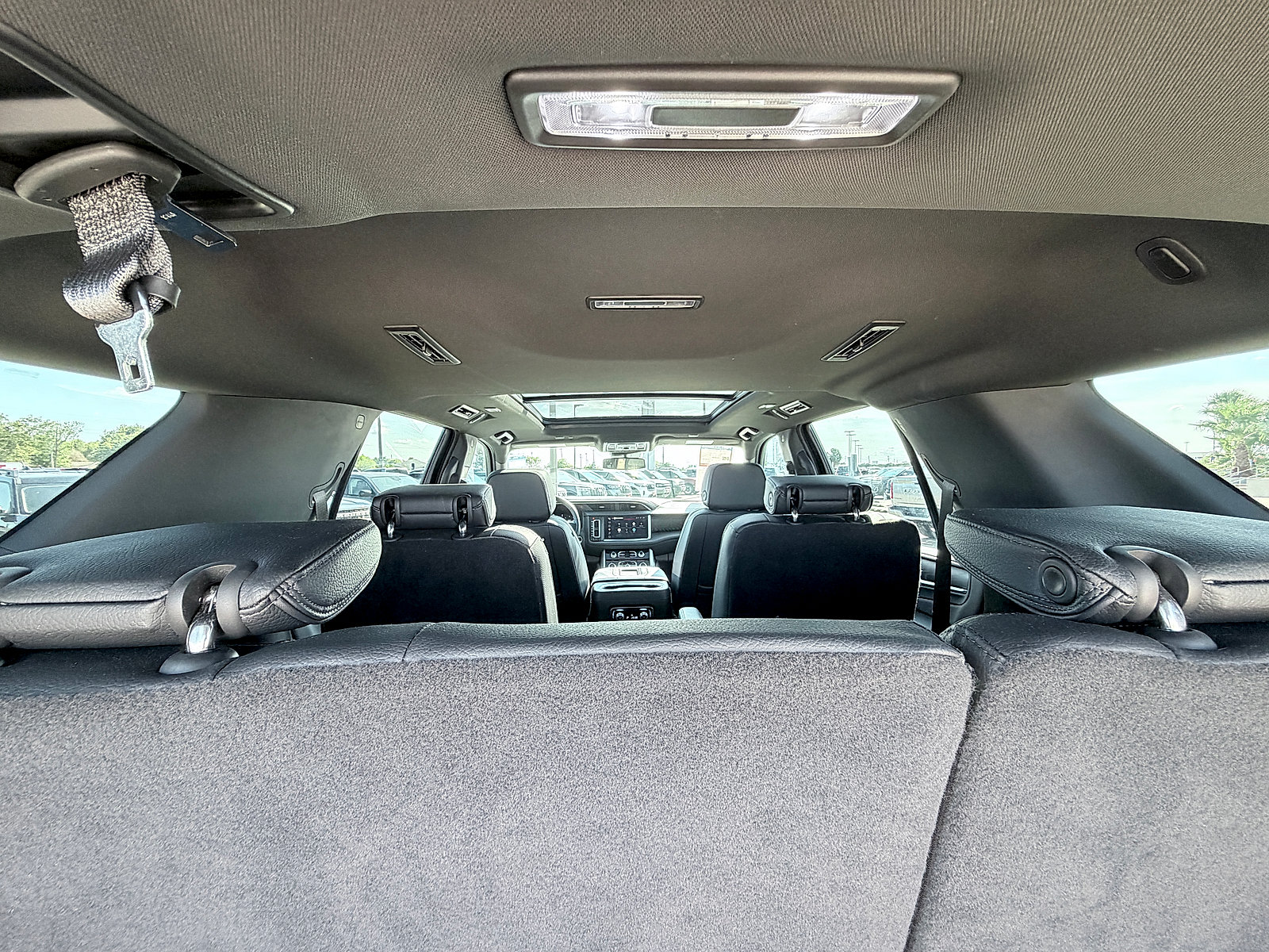 Used 2024 GMC Yukon Denali AWD/4WD image 21