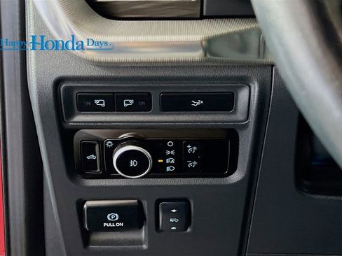 Used 2024 Ford F150 Lariat w/ Equipment Group 502A High image 22