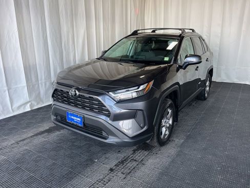 Used 2023 Toyota RAV4 XLE image 1