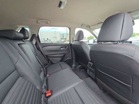 New 2026 Nissan Rogue SV AWD/4WD image 27