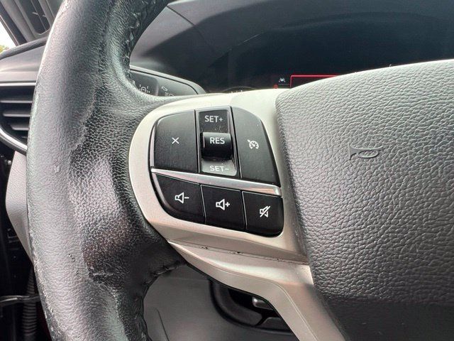 Used 2023 Ford Explorer XLT w/ Equipment Group 202A AWD/4WD image 9