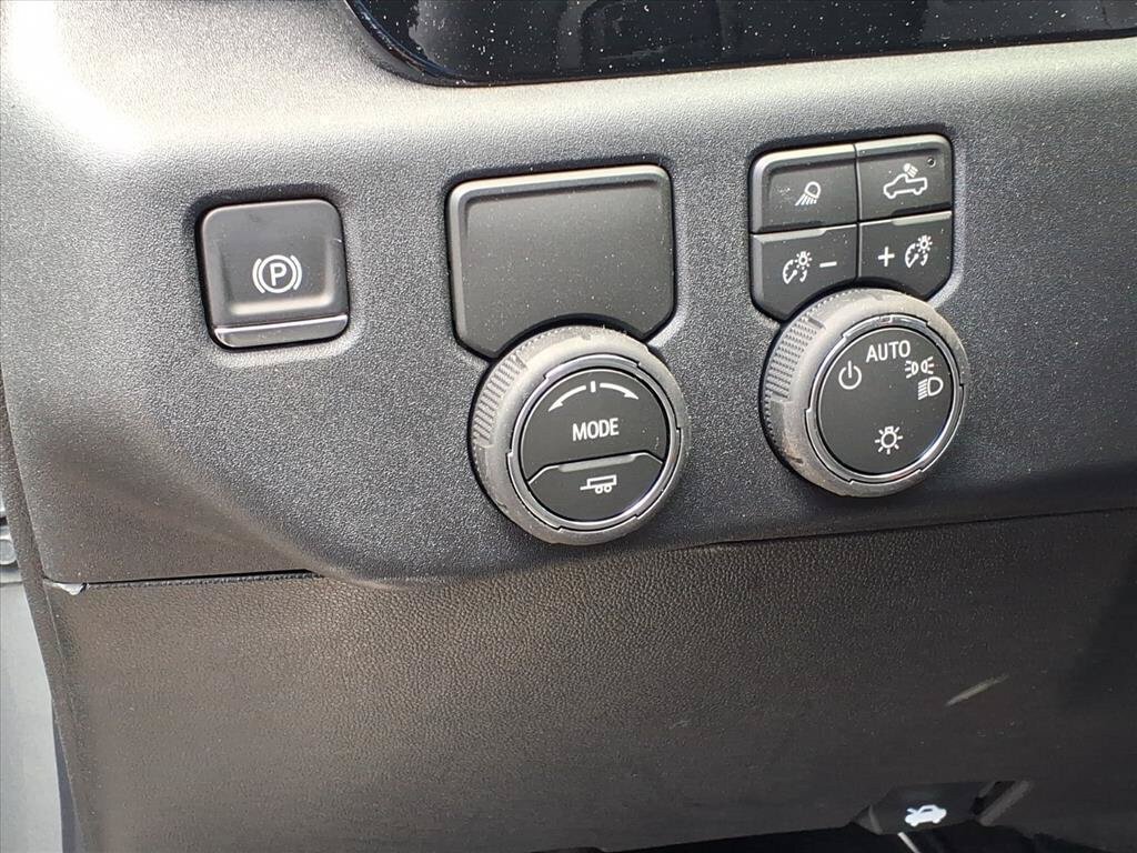 New 2026 Chevrolet Silverado 1500 LT w/ Texas Edition Plus RWD image 14
