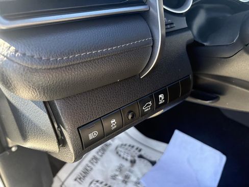 Used 2022 Toyota Camry LE image 18