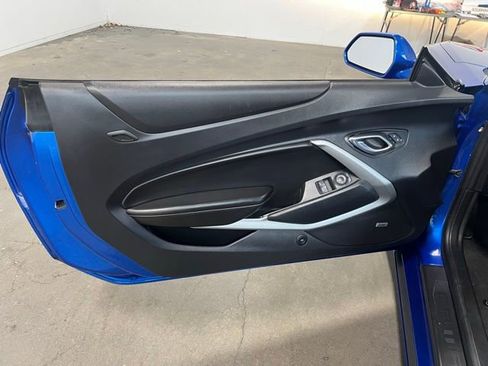 Used 2017 Chevrolet Camaro LT w/ Technology Package RWD image 18