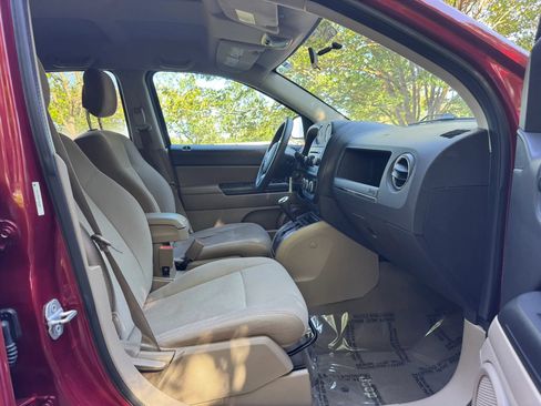 Used 2012 Jeep Compass Sport FWD image 16