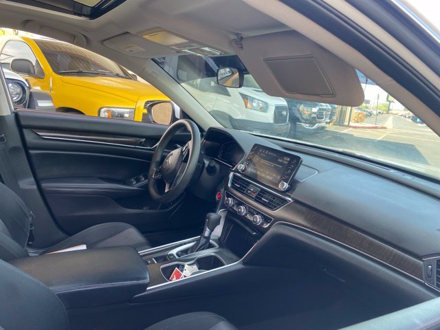 Used 2018 Honda Accord EX image 5