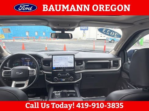 Used 2023 Ford Expedition XLT AWD/4WD image 16