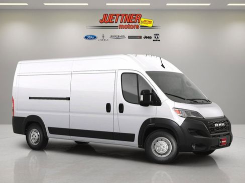 New 2025 RAM ProMaster 2500 w/ Convenience Group image 9