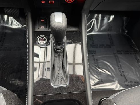 Used 2023 Nissan Kicks SR w/ SR Premium Package image 21