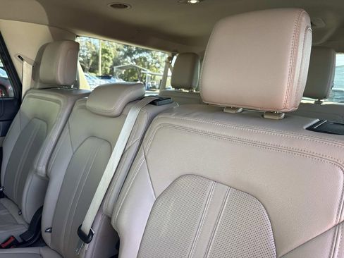 Used 2024 Ford Expedition Max Limited image 14