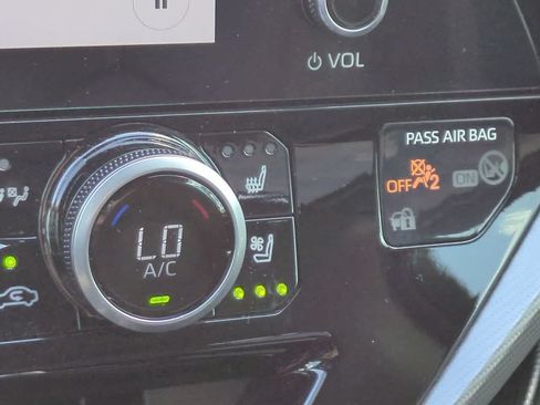 Certified 2024 Toyota Highlander Platinum AWD/4WD image 23