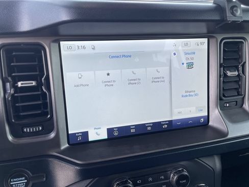 Used 2022 Ford Bronco Outer Banks AWD/4WD image 10