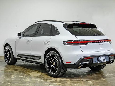 Used 2024 Porsche Macan AWD/4WD image 10