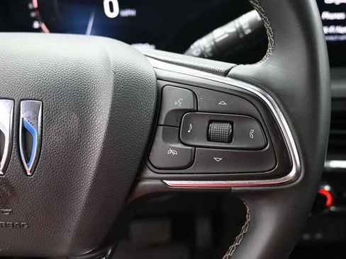 Used 2025 Buick Encore GX Preferred AWD/4WD image 19
